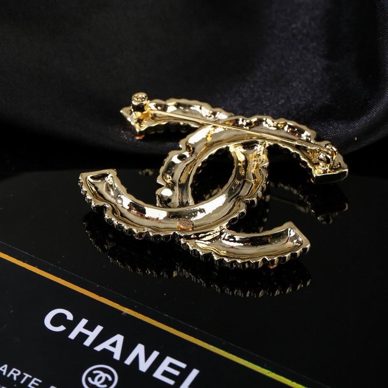 Chanel Brooch 09yxs71